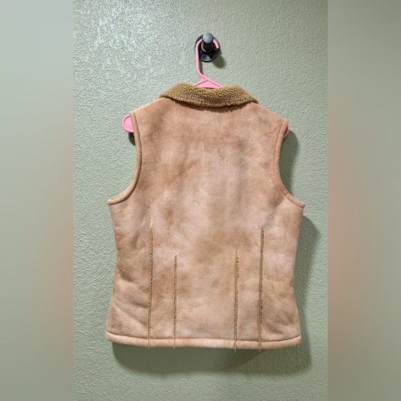 Cabela's Beige Shearling Vest - Picture 4 of 4